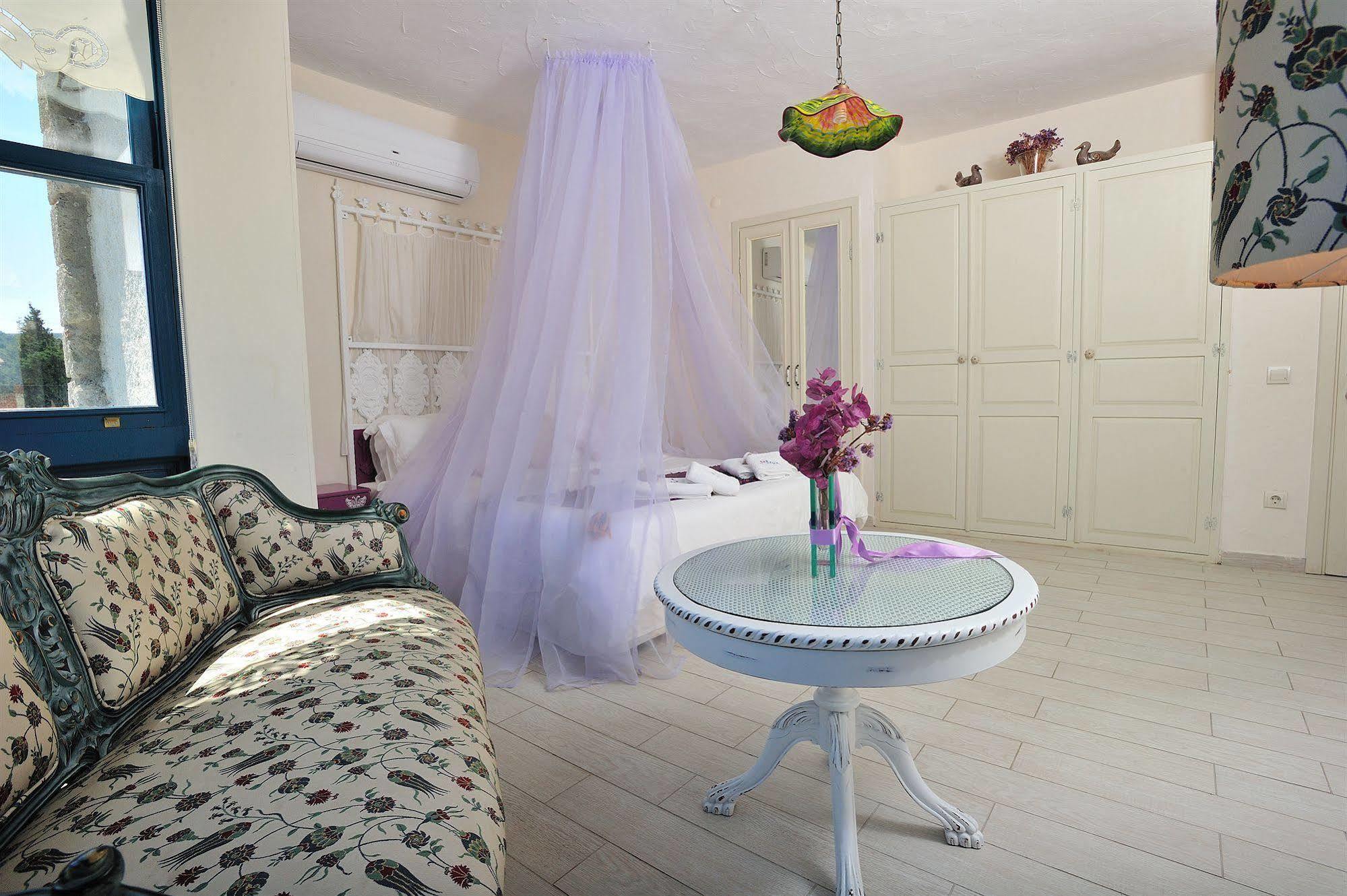 Alacati Sultan Konak Butik Otel ℳℛ Luxury Concept 외부 사진